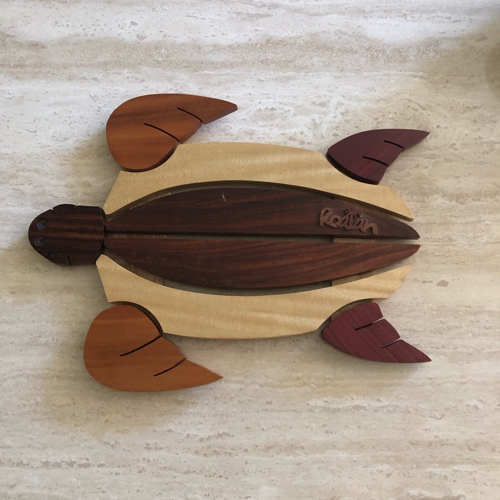 🎉Host Pick🎉Quad Colored Wooden Sea Turtle Tabletop